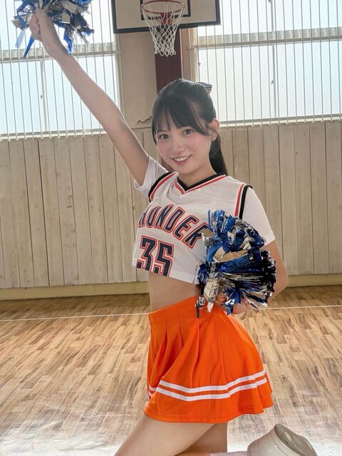 Moe Sakakibara